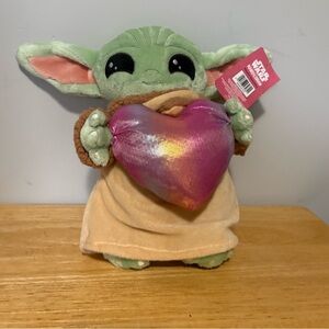 Mandalorian baby yoda grogu Disney plush stuffed toy with tags